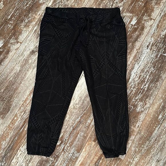 Fabletics geometric print cinched ankle pants joggers - Picture 1 of 8